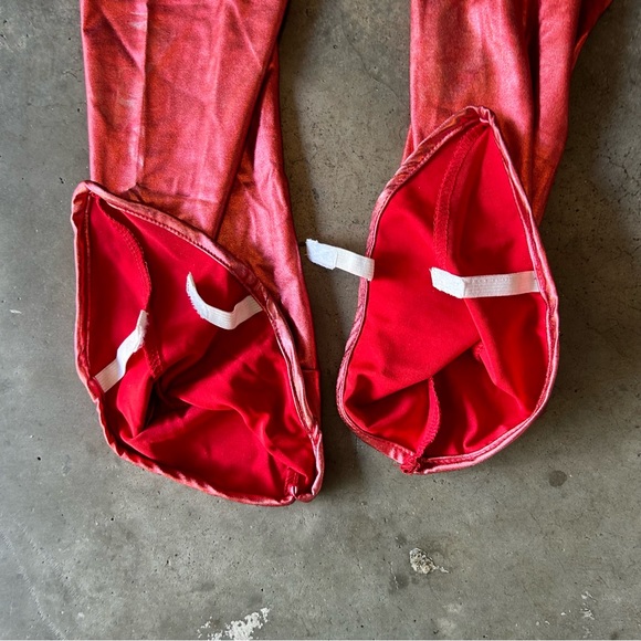 Super Girl Adult Costume | Size Medium - Picture 16 of 16